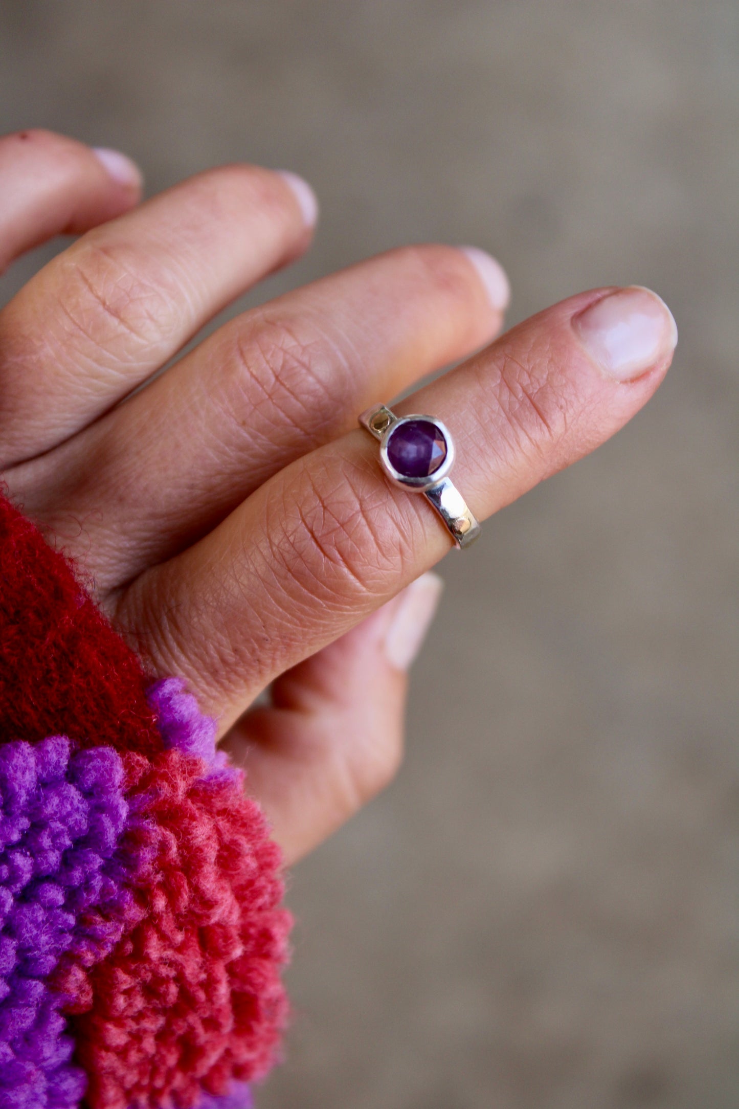 Silky Star Sapphire Ring with 10k gold - Size 6.25