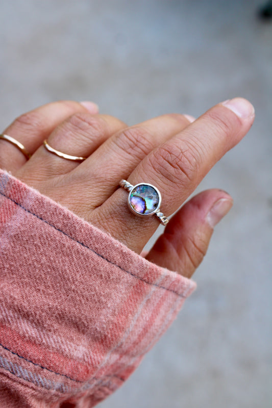 ABALONE CRYSTAL DOUBLET RING SIZE 7.5