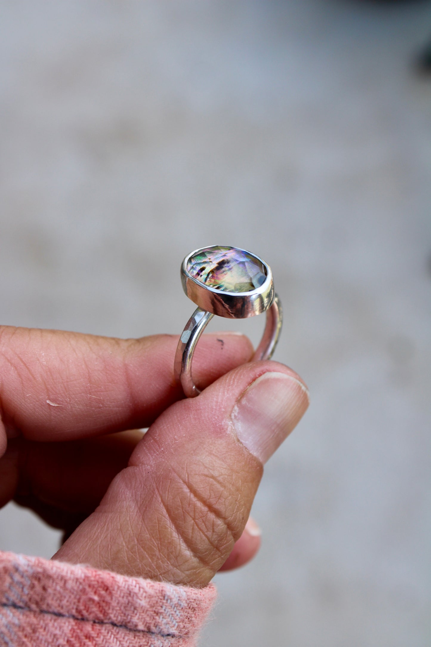 ABALONE CRYSTAL DOUBLET RING SIZE 6.75